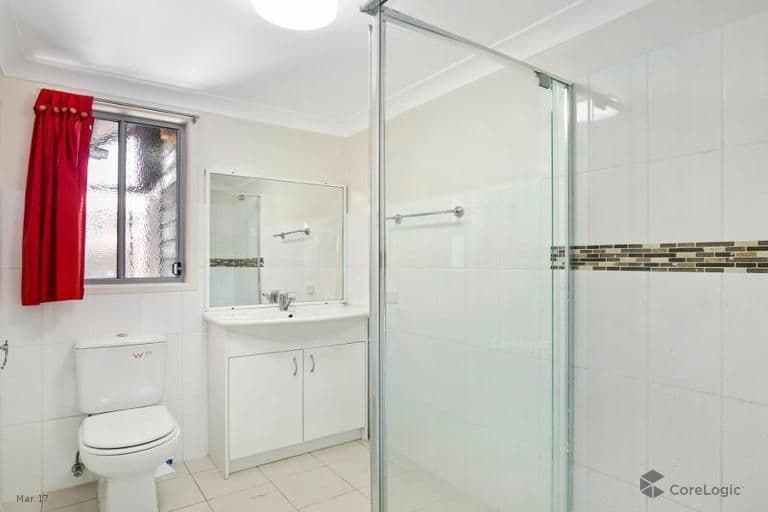 22 Kumbari Avenue, Southport QLD 4215, Southport - Thumbnail 5