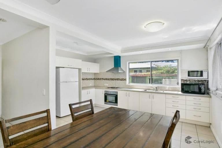22 Kumbari Avenue, Southport QLD 4215, Southport - Thumbnail 8