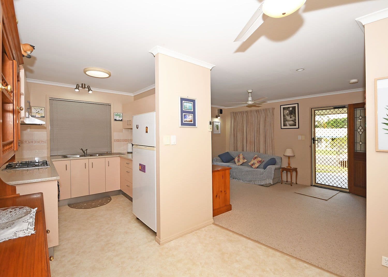 10 Ripley Avenue, Pialba QLD 4655, Pialba - Thumbnail 5
