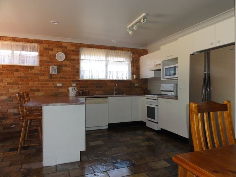 14 Louise Street, DAPTO NSW 2530, Dapto - Thumbnail 2