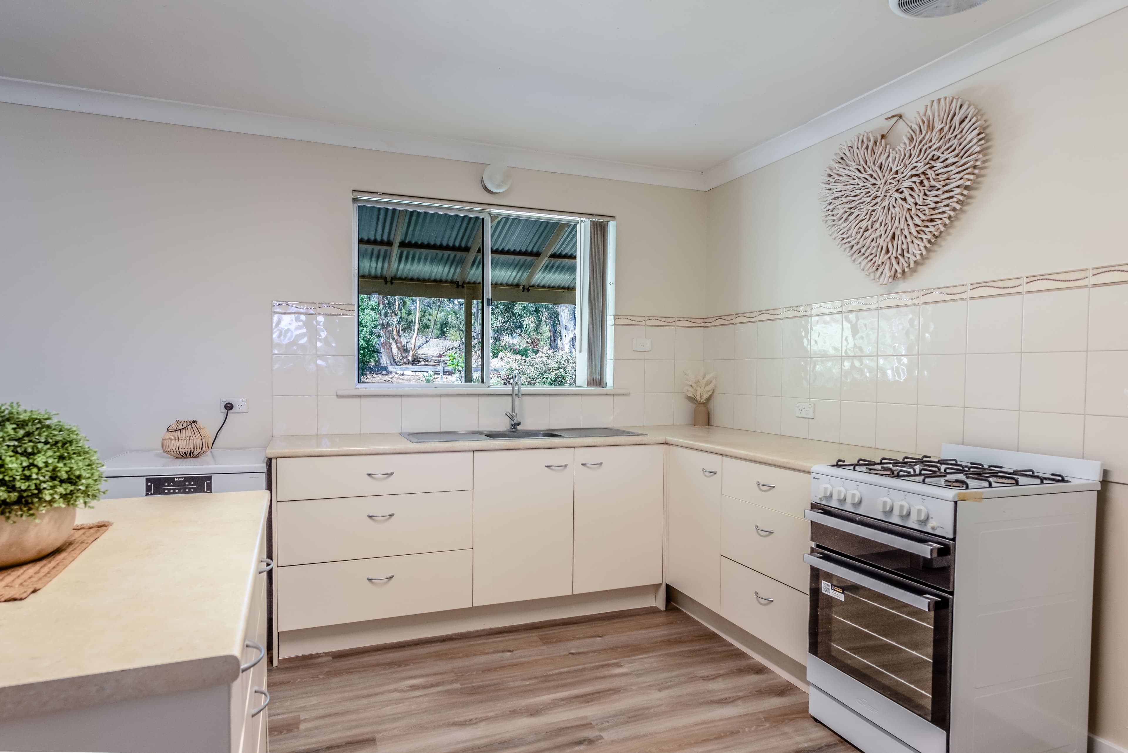 3 Stuart Road, Moresby WA 6530, Moresby - Thumbnail 5