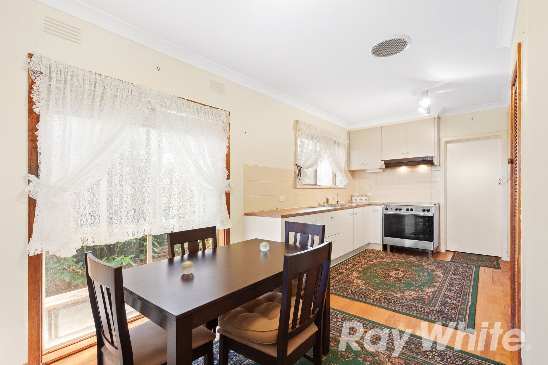 17 Gilbert Court, Scoresby VIC 3179, Scoresby - Thumbnail 4