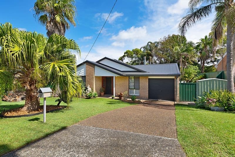 3 Oakehampton Court, Bateau Bay NSW 2261, Bateau Bay - Image 1