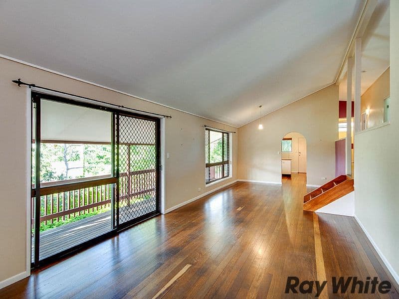 28 Hutton Road, ARANA HILLS QLD 4054, Arana Hills - Thumbnail 4