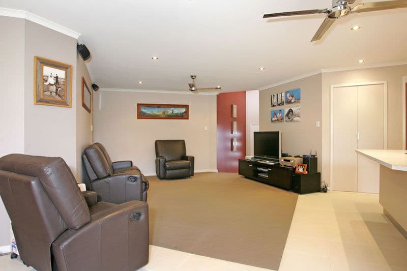 6A Caloola Close, BATEAU BAY NSW 2261, Bateau Bay - Thumbnail 3