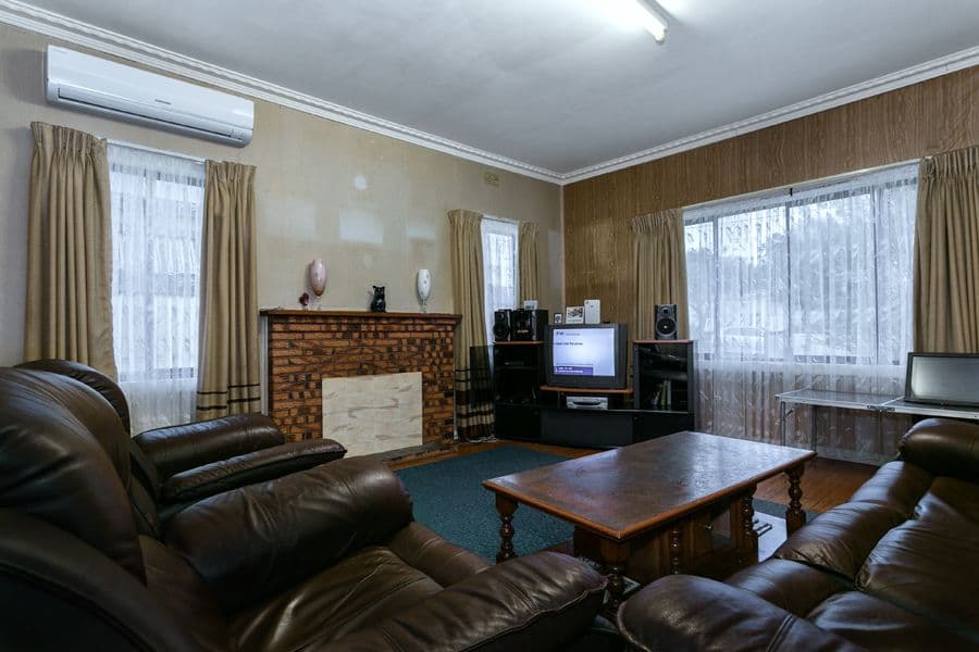25 Vule Street, ST ALBANS VIC 3021, St Albans - Thumbnail 2