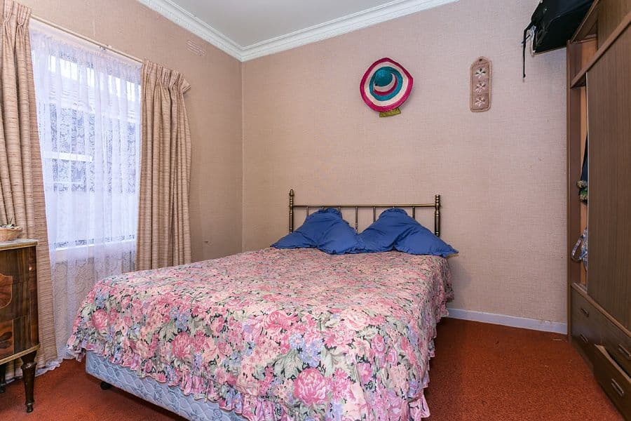25 Vule Street, ST ALBANS VIC 3021, St Albans - Thumbnail 4
