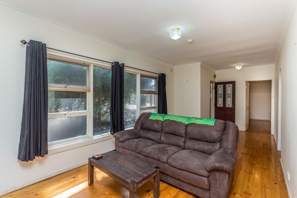 12 Tooma Street, O'Sullivan Beach SA 5166, O'Sullivan Beach - Thumbnail 2