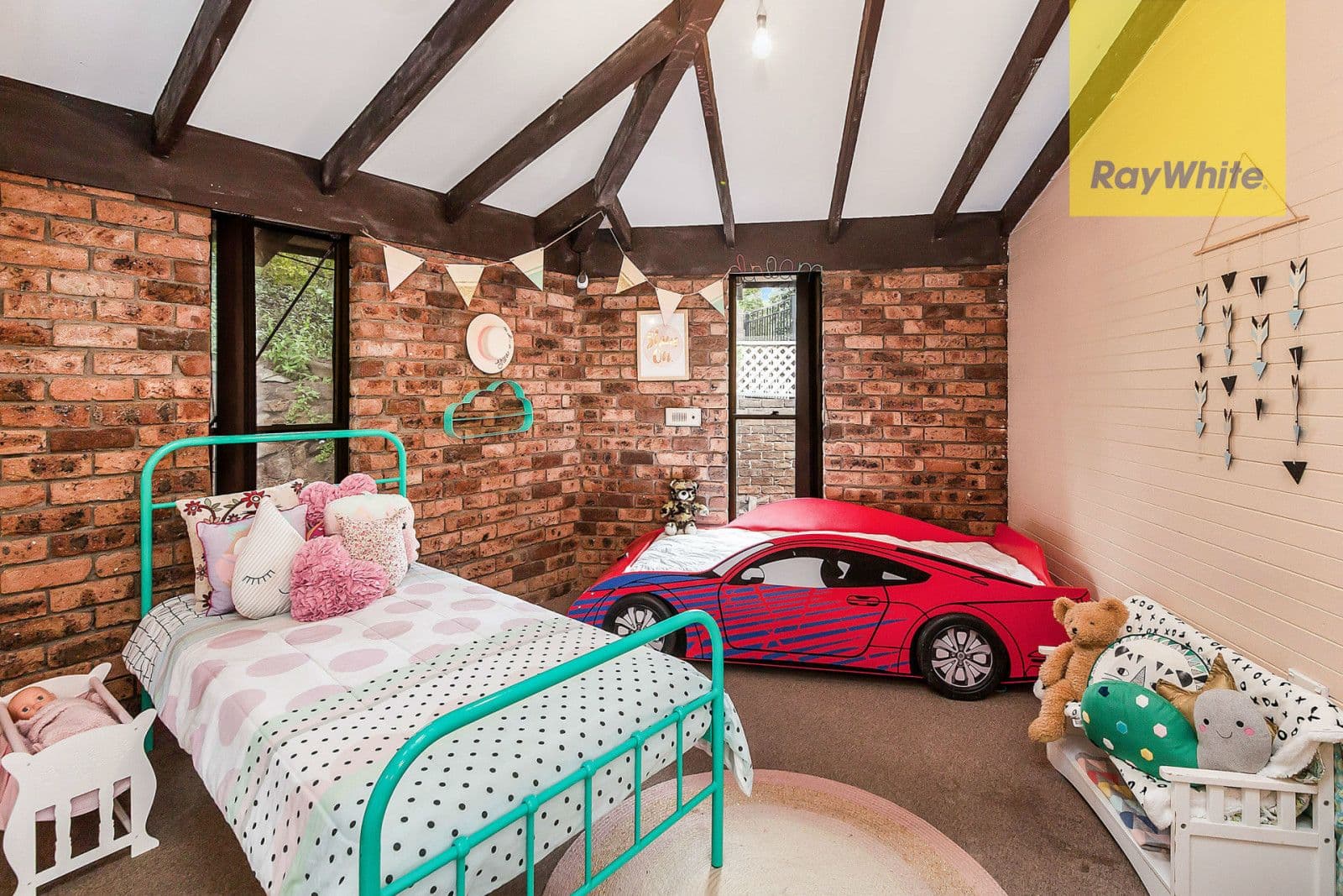 60 Plymouth Crescent, Kings Langley - Thumbnail 8