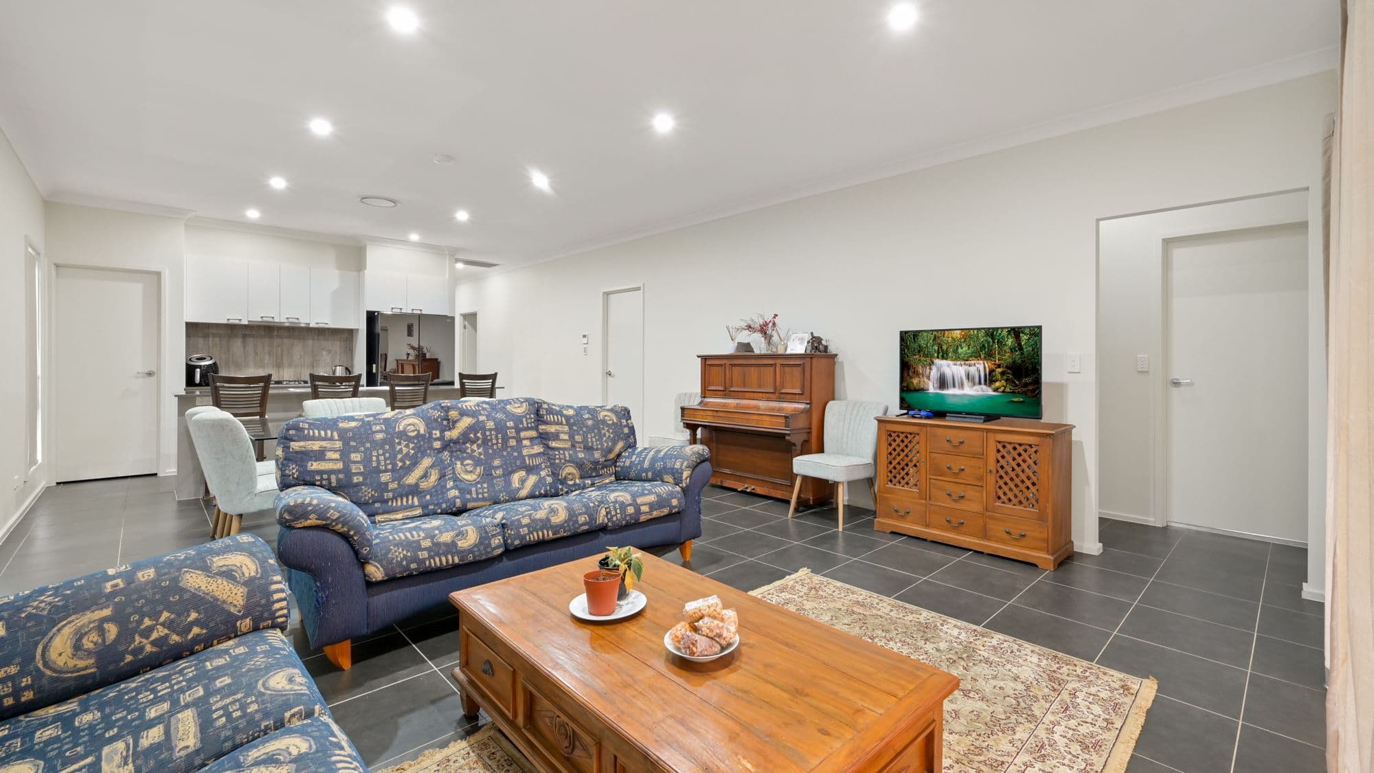 40 Rosella Circuit, Gregory Hills NSW 2557, Gregory Hills - Thumbnail 5
