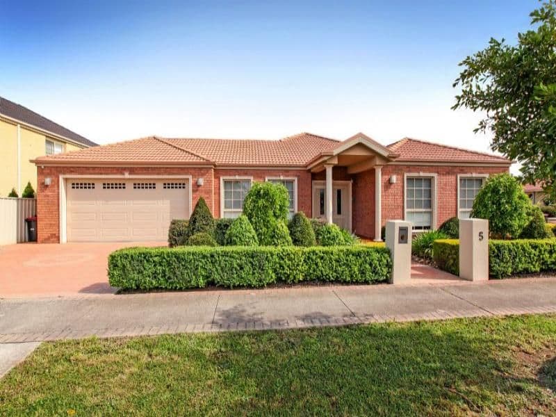 5 Barn Elms Parade, Caroline Springs - Image 1