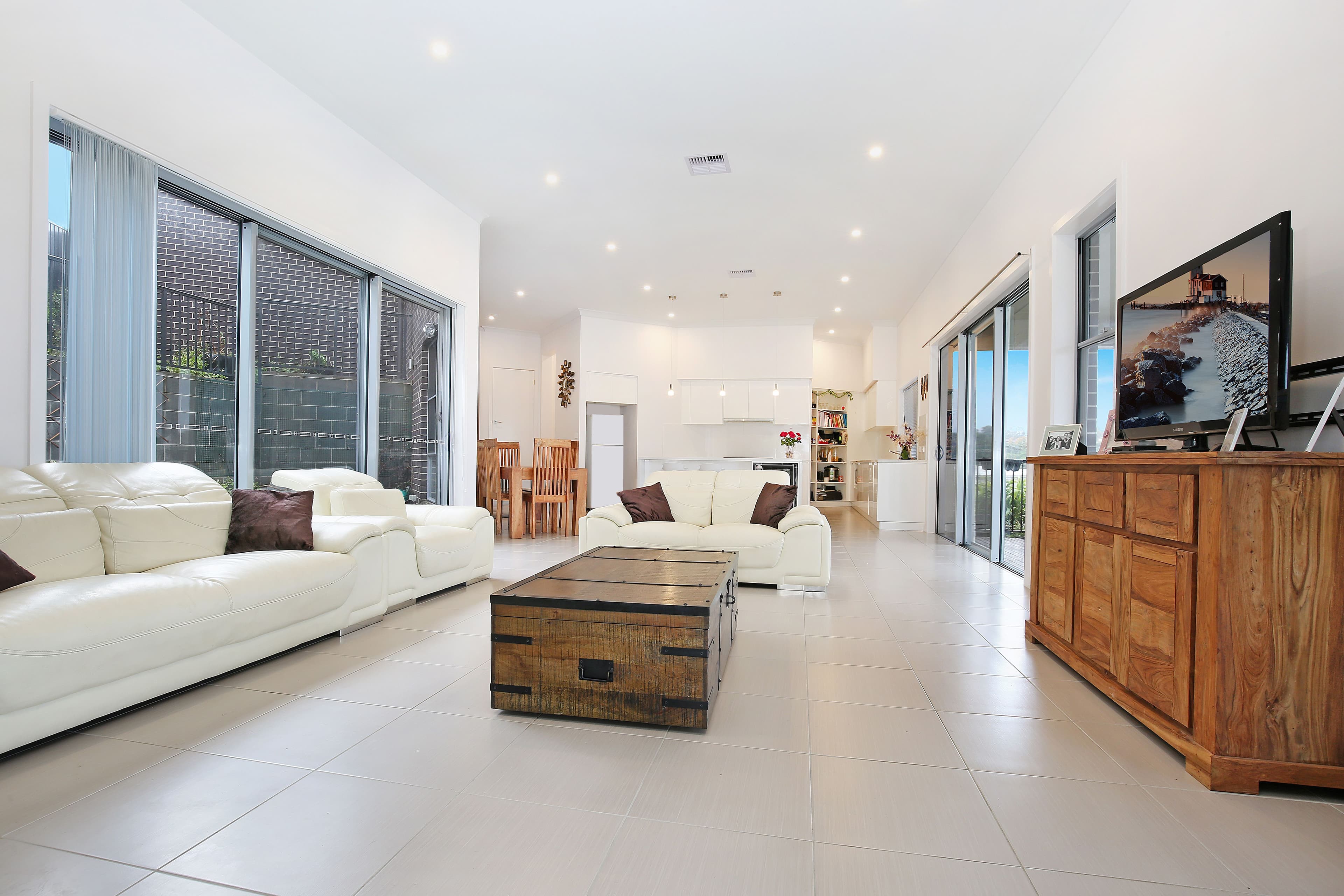 5 William Davies Drive, Figtree NSW 2525, Figtree - Image 1