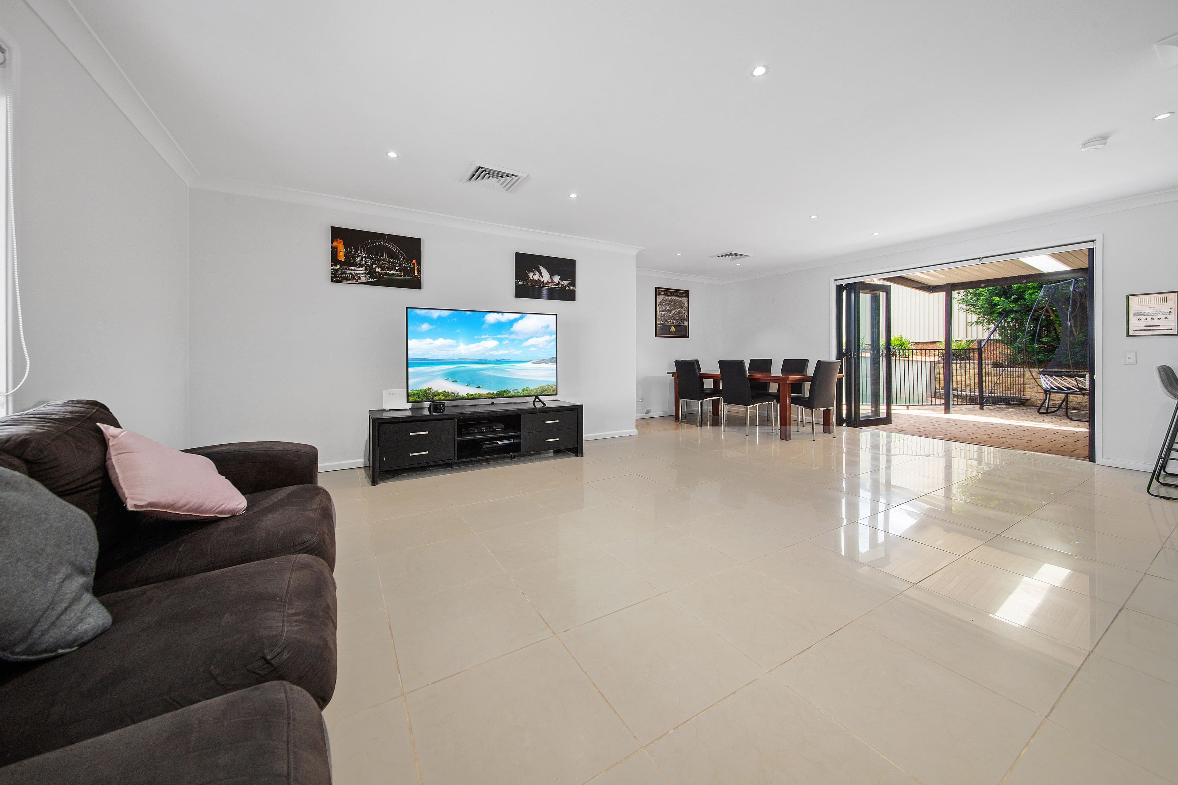 21 Jervis Drive, Illawong NSW 2234, Illawong - Thumbnail 2
