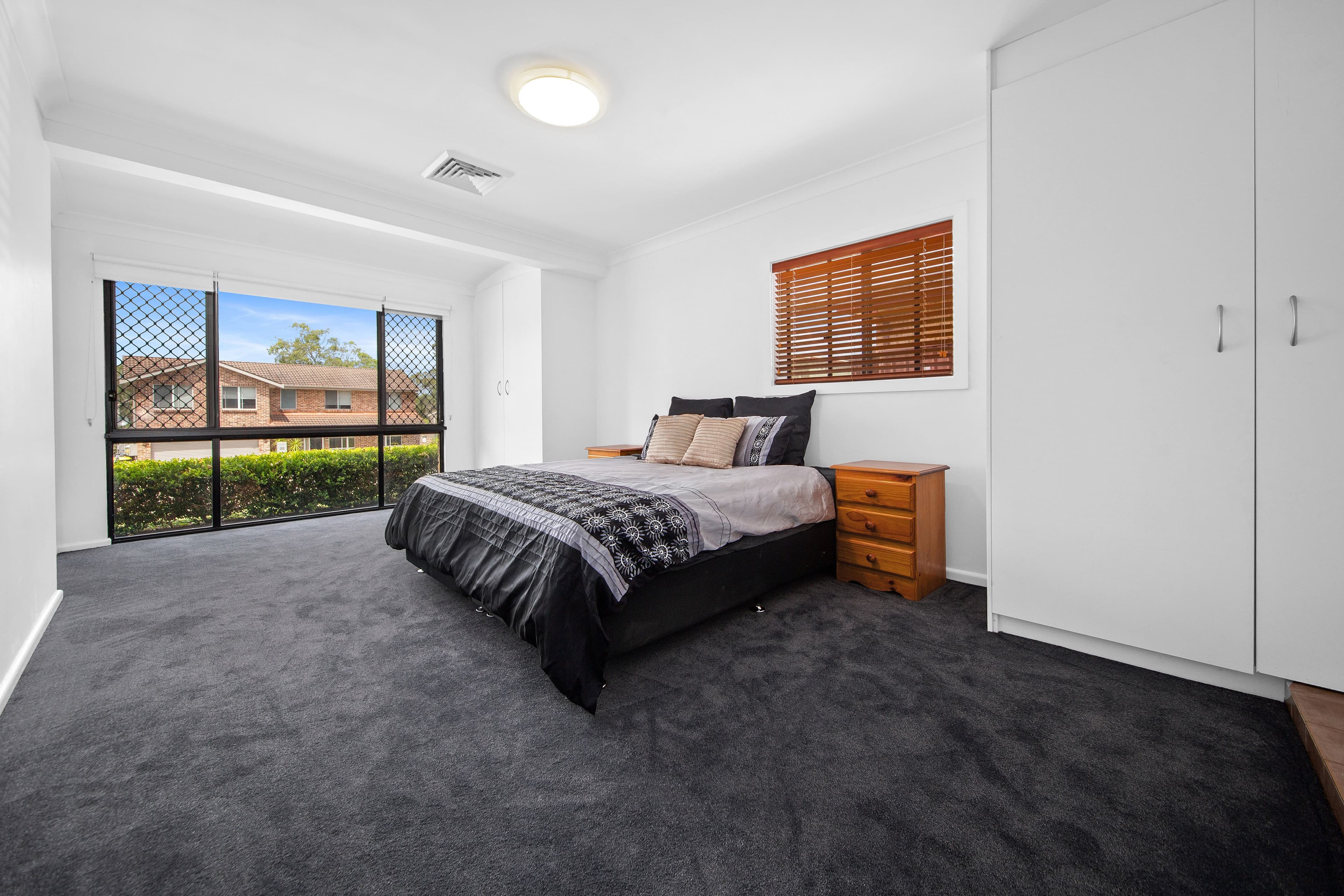 21 Jervis Drive, Illawong NSW 2234, Illawong - Thumbnail 5