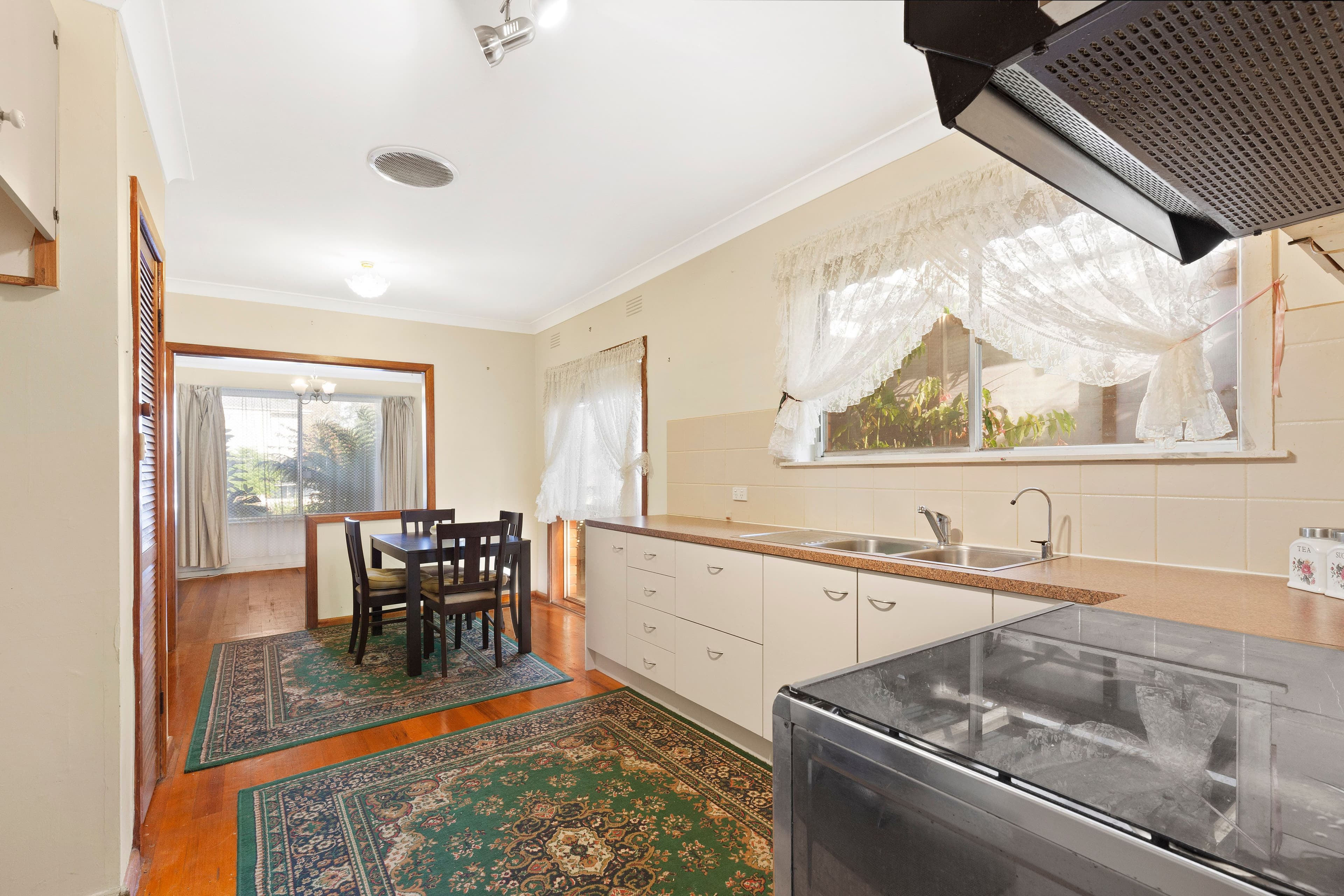 17 Gilbert Court, Scoresby VIC 3179, Scoresby - Thumbnail 5