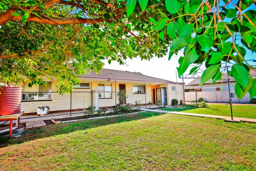 58 Main Avenue South, Merbein VIC 3505, Merbein - Thumbnail 2