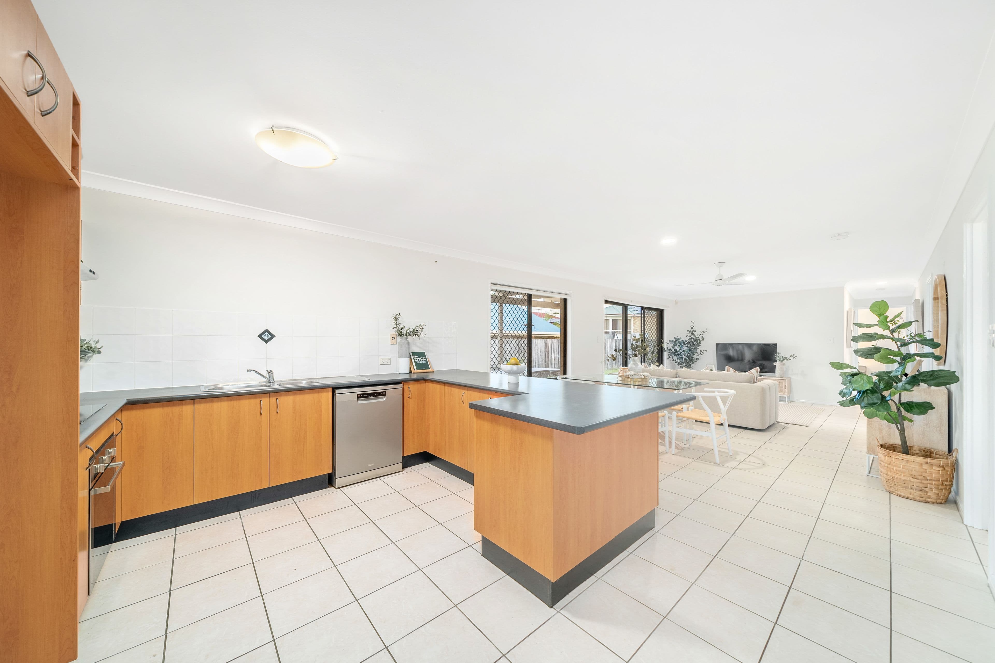28 Willandra Parade, North Lakes QLD 4509, North Lakes - Thumbnail 3