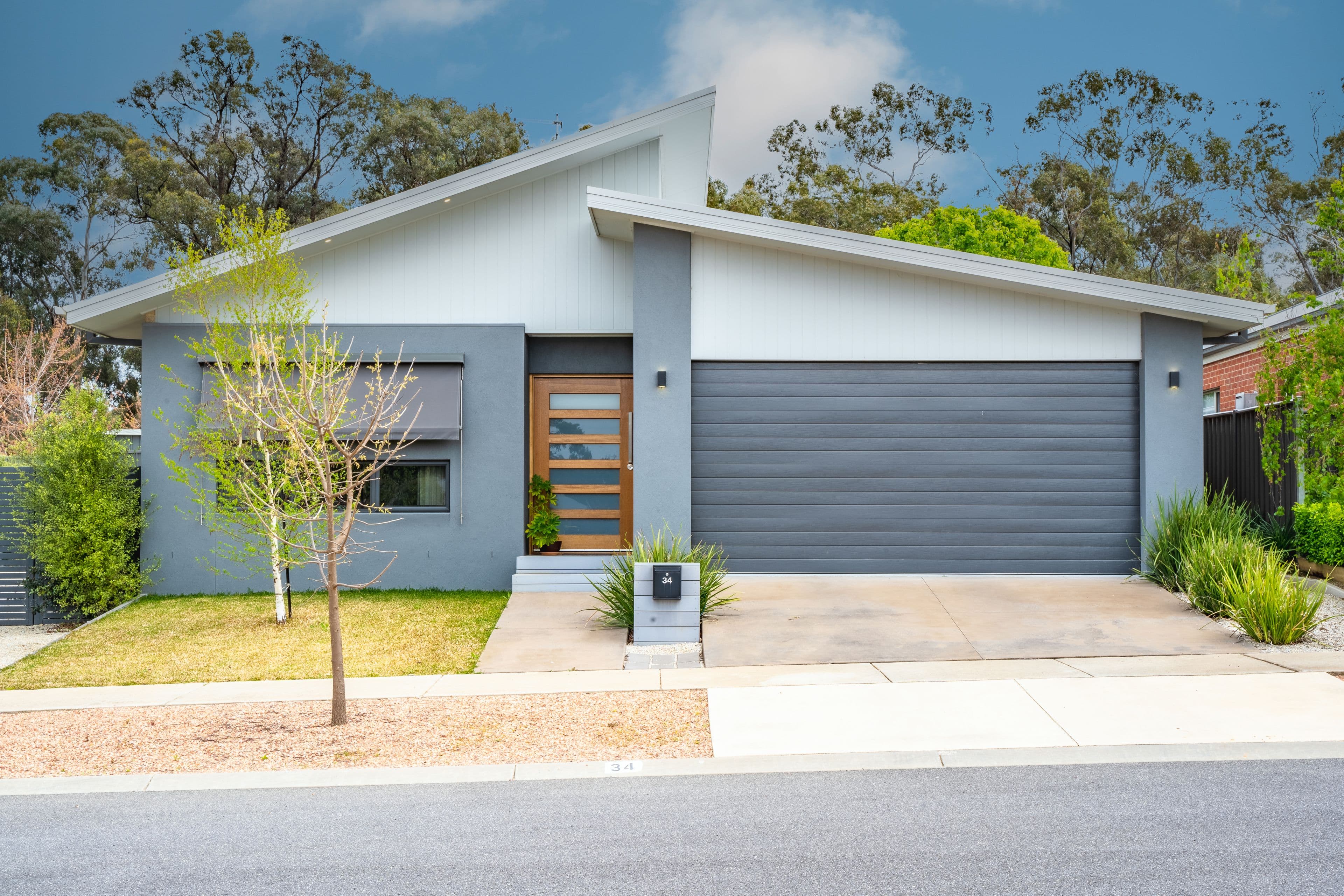 34 Riversdale Avenue, Eaglehawk VIC 3556, Eaglehawk - Thumbnail 2