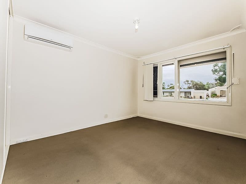 26 Rochford Way, Girrawheen WA 6064, Girrawheen - Thumbnail 4