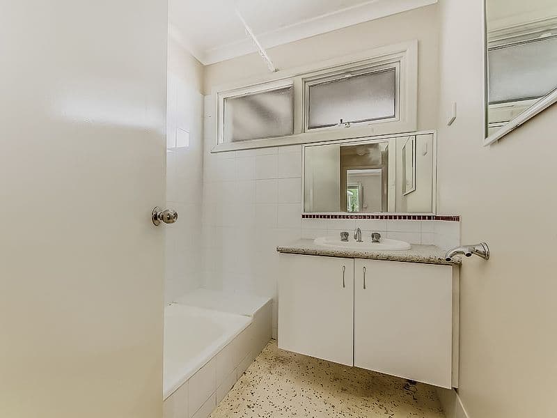 26 Rochford Way, Girrawheen WA 6064, Girrawheen - Thumbnail 7