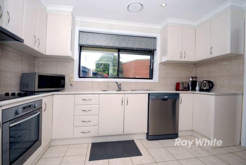 19 Neilson Street, BAYSWATER VIC 3153, Bayswater - Thumbnail 3