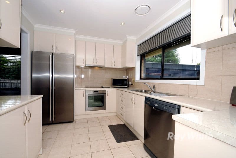 19 Neilson Street, BAYSWATER VIC 3153, Bayswater - Thumbnail 4