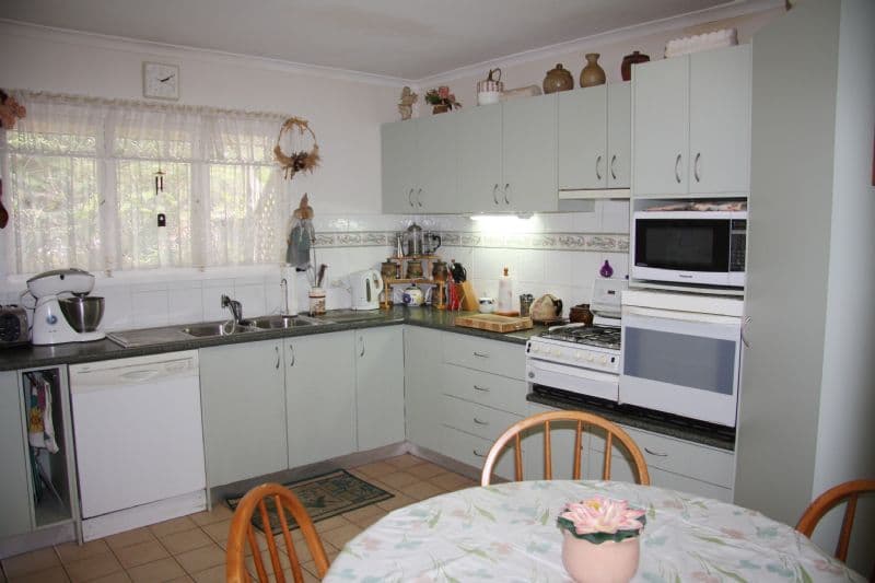 8 Warringah Street, EVERTON PARK QLD 4053, Everton Park - Thumbnail 4