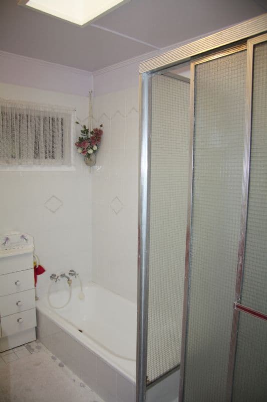 8 Warringah Street, EVERTON PARK QLD 4053, Everton Park - Thumbnail 8