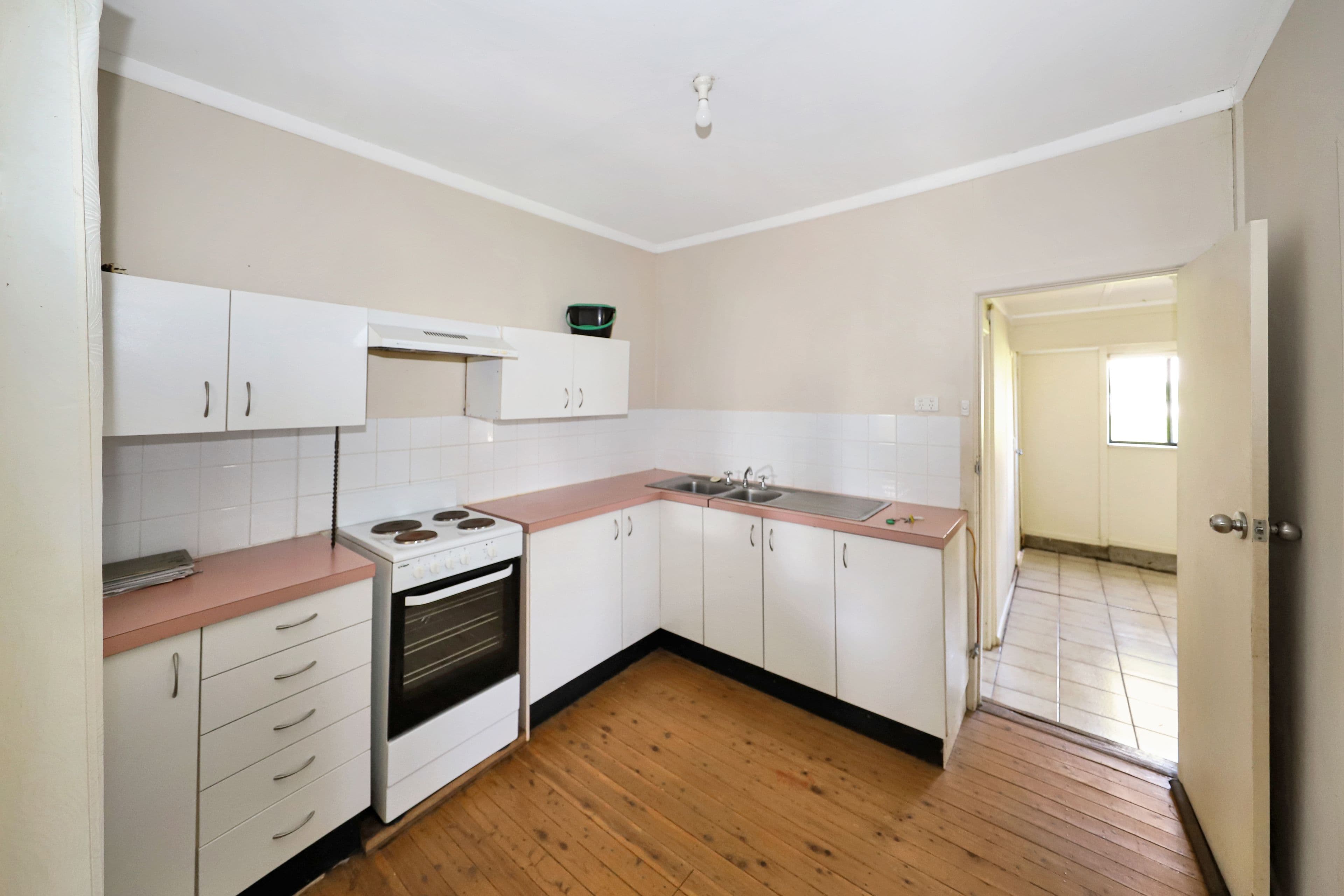 84-86 Clarke Street, Tumut NSW 2720, Tumut - Thumbnail 3