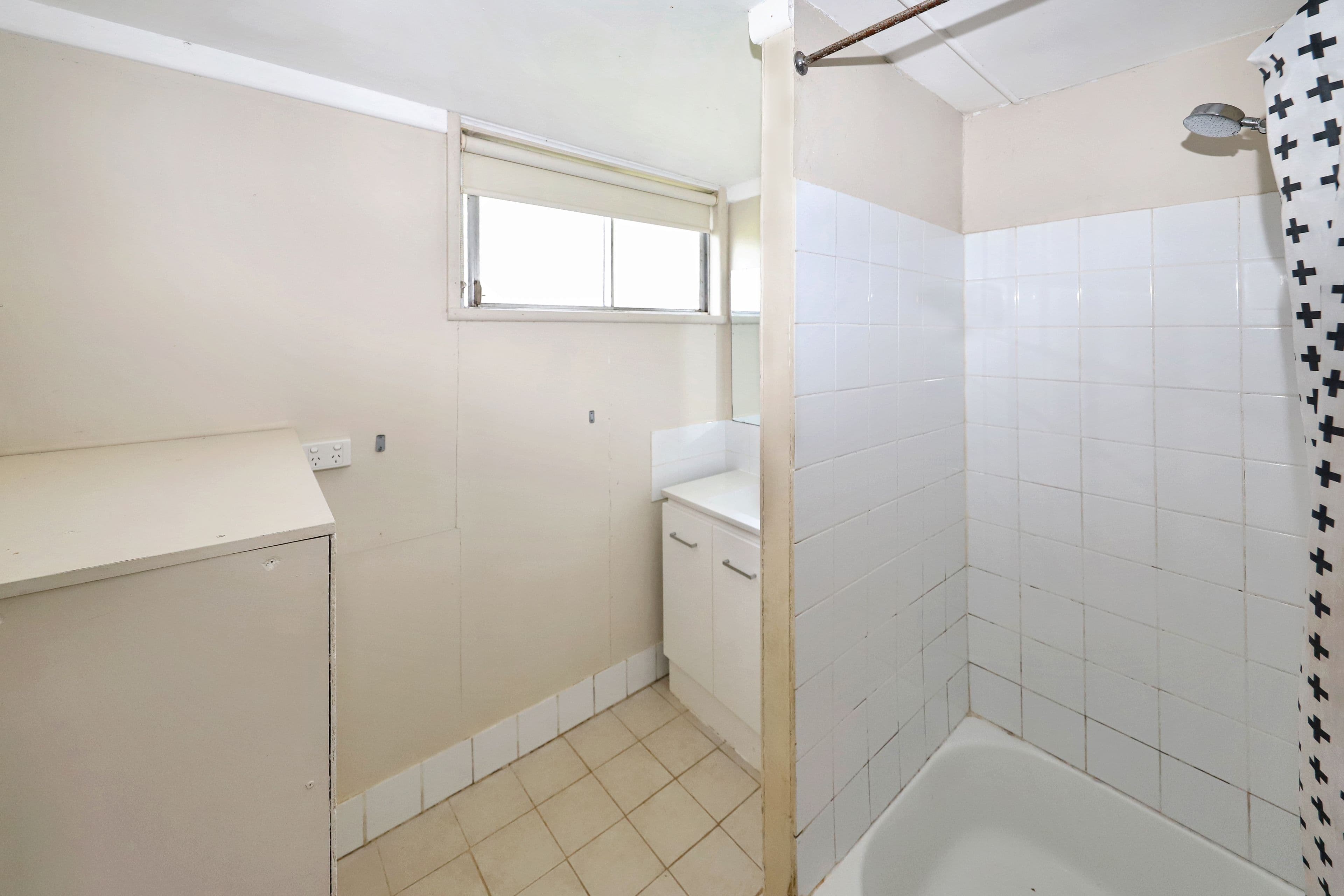 84-86 Clarke Street, Tumut NSW 2720, Tumut - Thumbnail 4