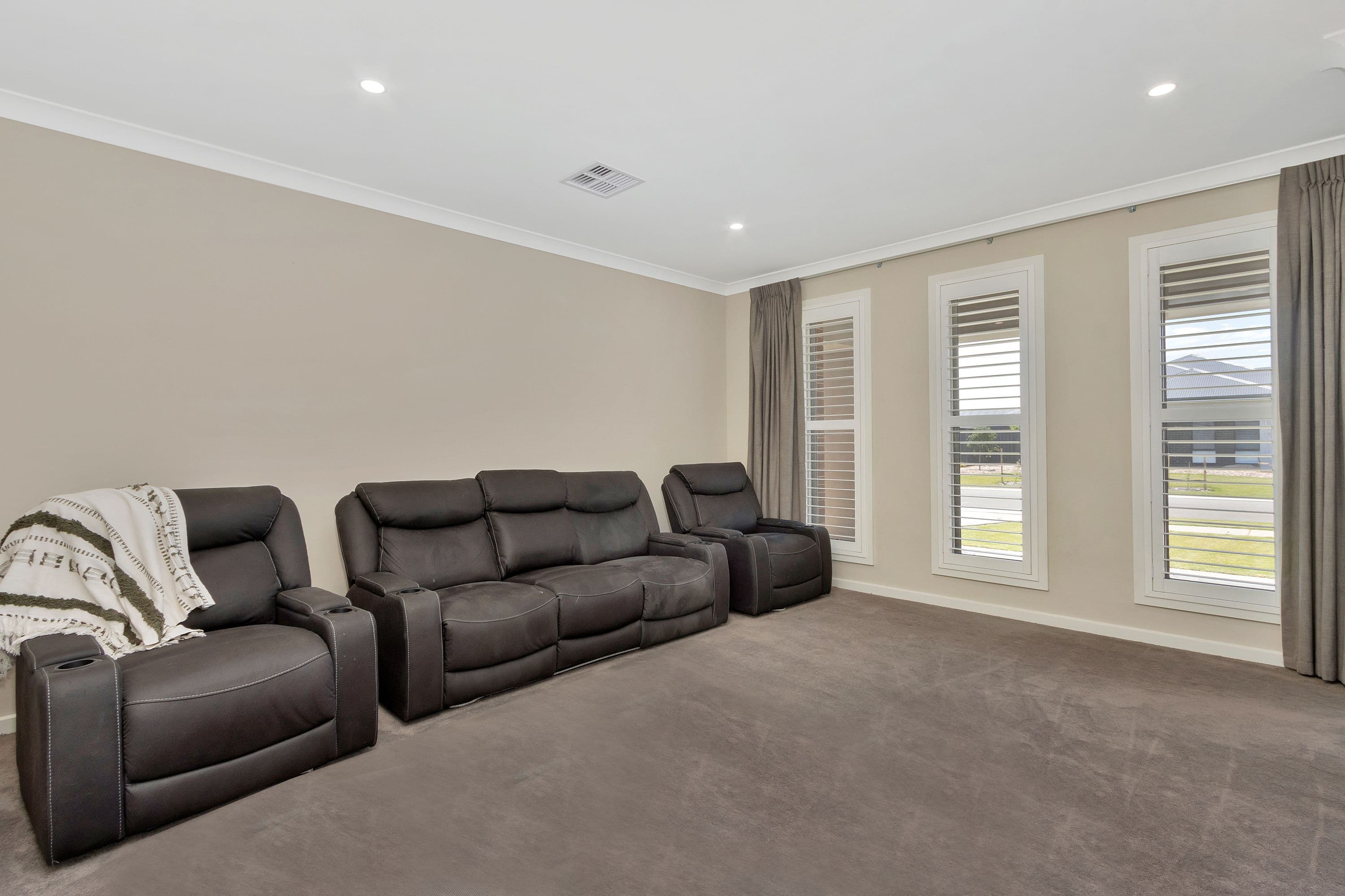 9 Wisteria Grove, Two Wells SA 5501, Two Wells - Thumbnail 6