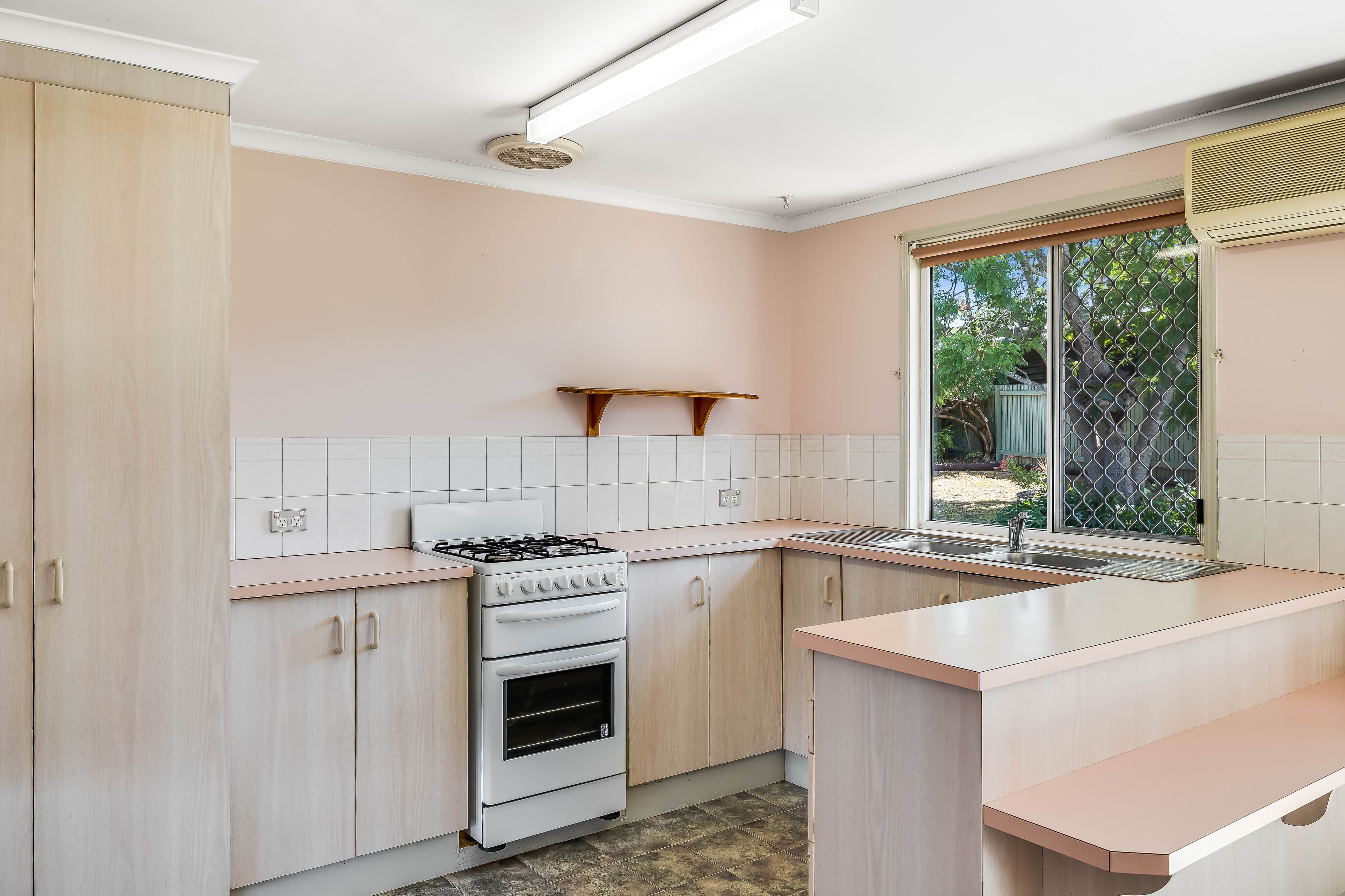 4 Walnut Court, Newtown QLD 4350, Newtown - Thumbnail 6