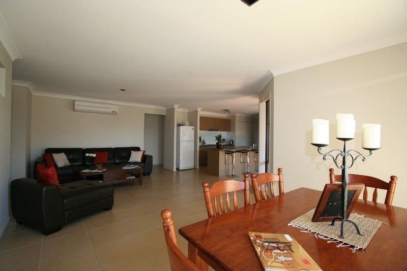56 Red Gum Crescent, WAKERLEY QLD 4154, Wakerley - Thumbnail 4
