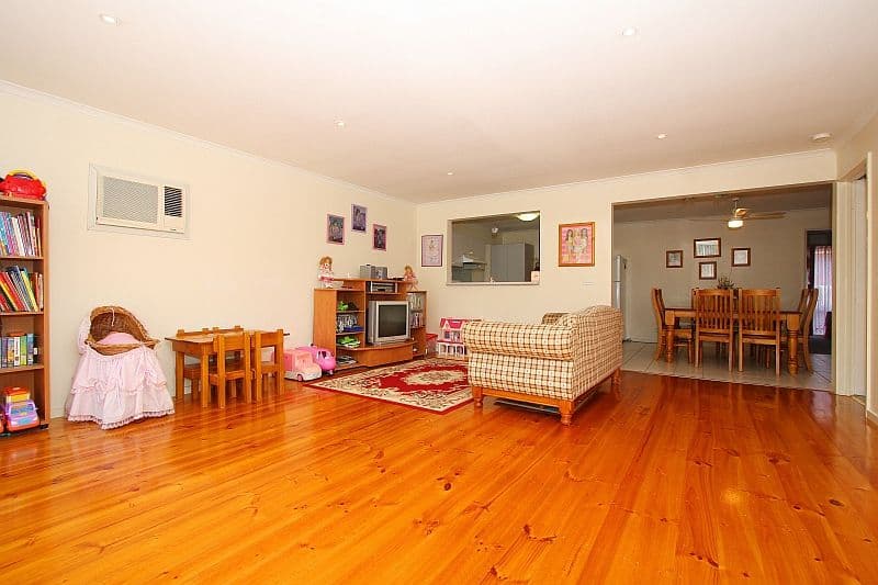4 Berala Place, MILL PARK VIC 3082, Mill Park - Thumbnail 7