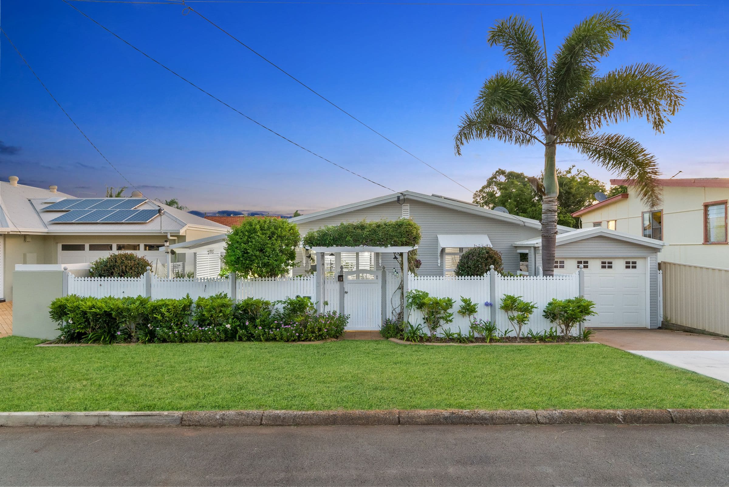3 Baldwin Street, Redcliffe QLD 4020, Redcliffe - Thumbnail 2