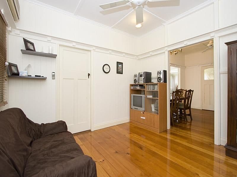 128 Leckie Road, KEDRON QLD 4031, Kedron - Thumbnail 2