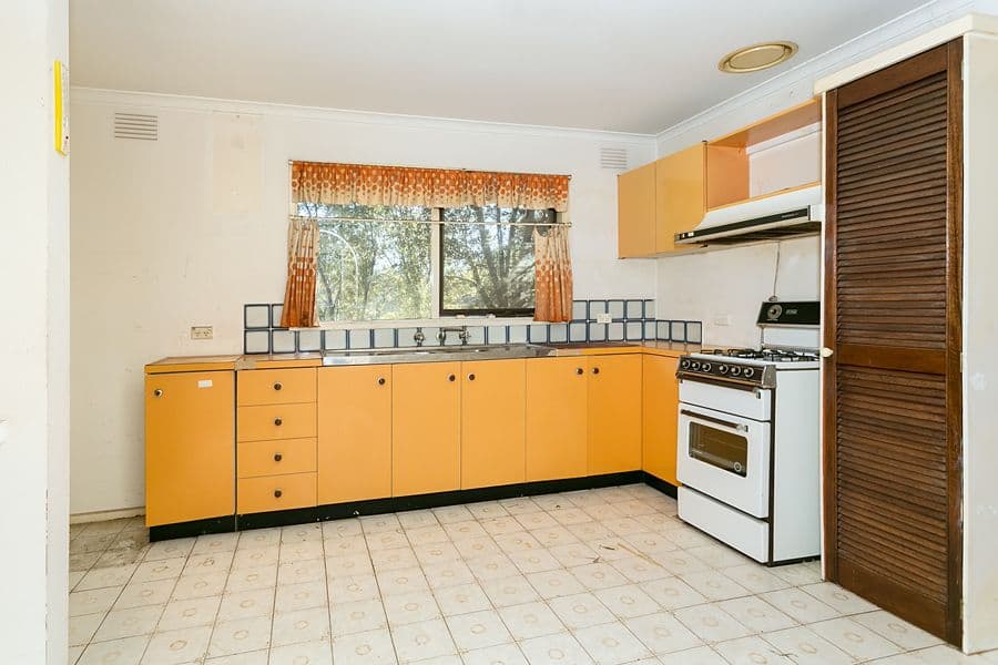 17 Odessa Avenue, KEILOR DOWNS VIC 3038, Keilor Downs - Thumbnail 3