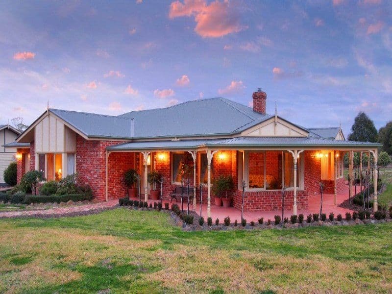 2 Pinehill Way, DOREEN VIC 3754, Doreen - Image 1
