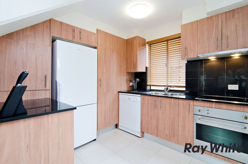 9 Denman Street, Alderley QLD 4051, Alderley - Thumbnail 3