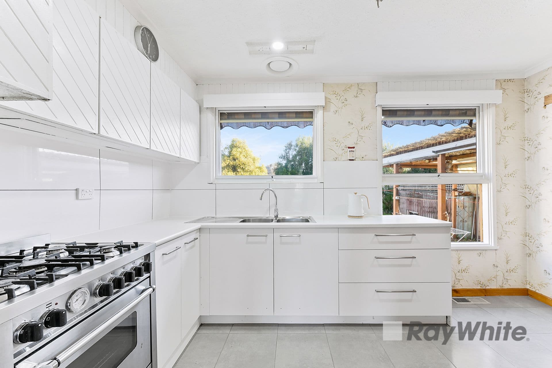 15 Louis Street, Doveton VIC 3177, Doveton - Thumbnail 4