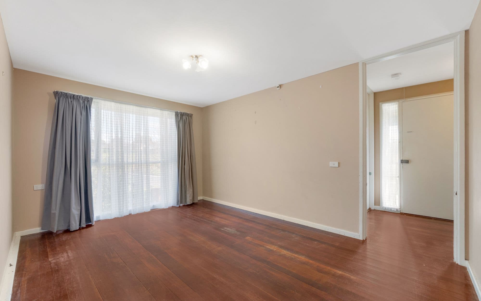 16 Merino Crescent, Airds NSW 2560, Airds - Thumbnail 2