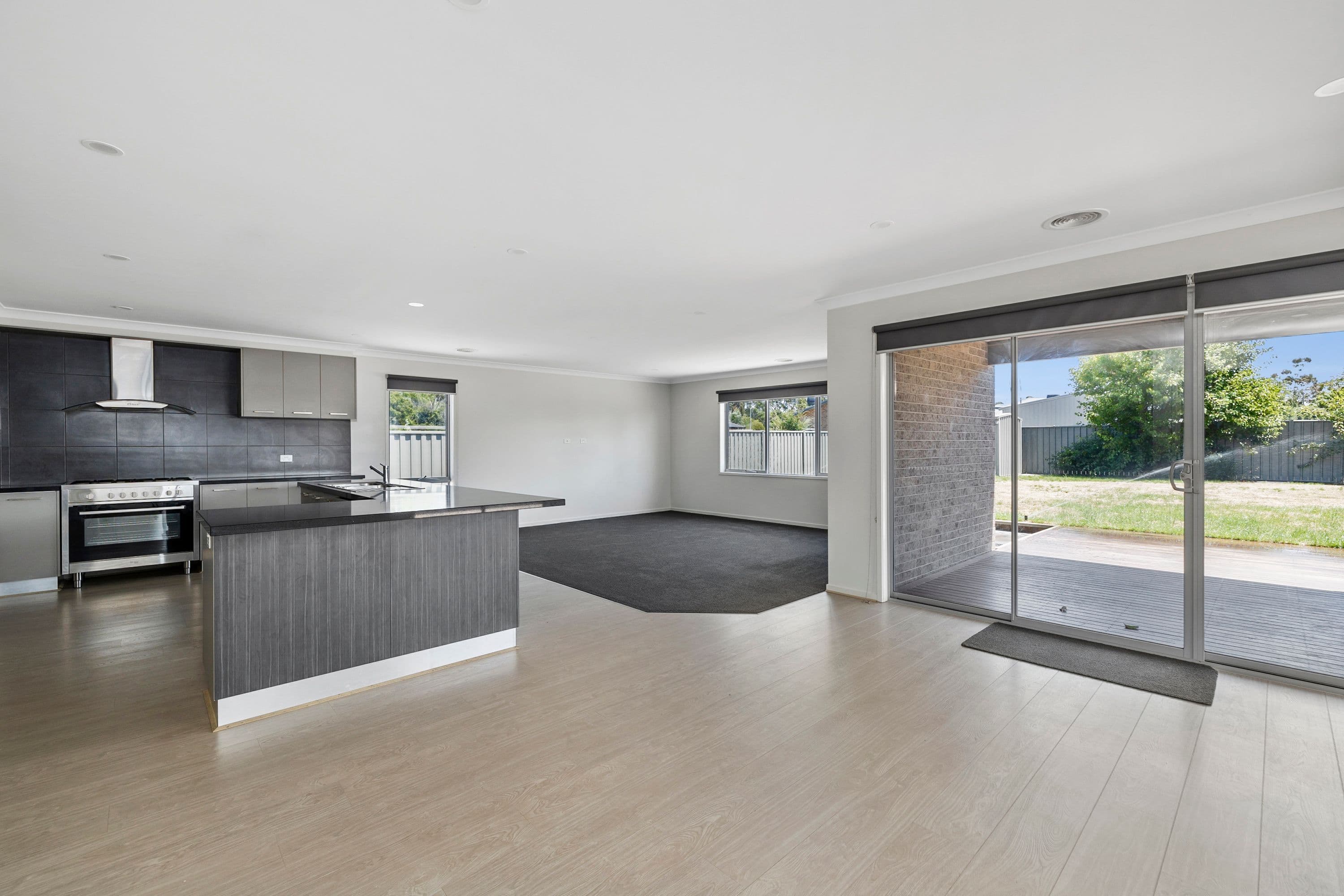 31 Wild Street, Ararat VIC 3377, Ararat - Thumbnail 2