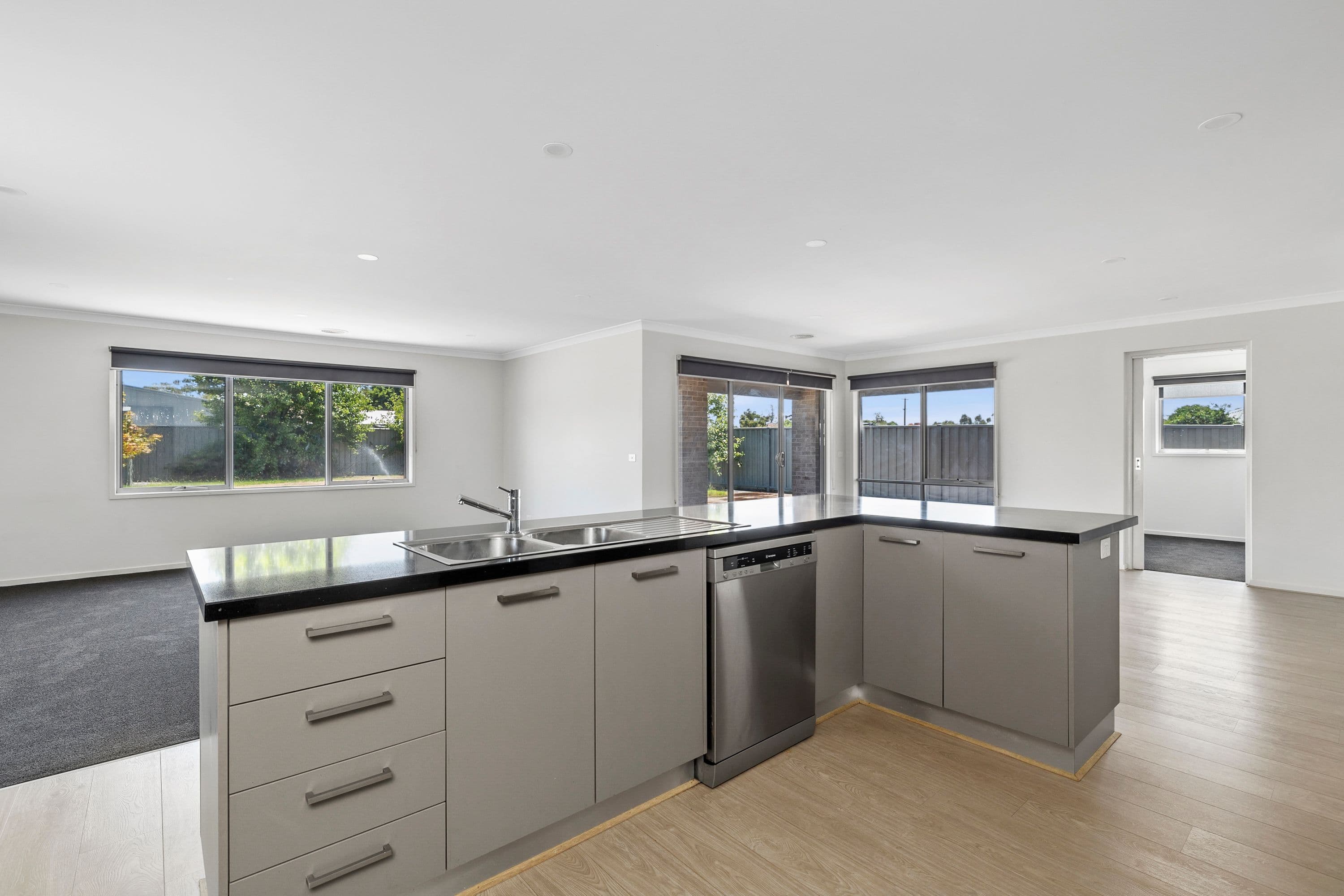 31 Wild Street, Ararat VIC 3377, Ararat - Thumbnail 4