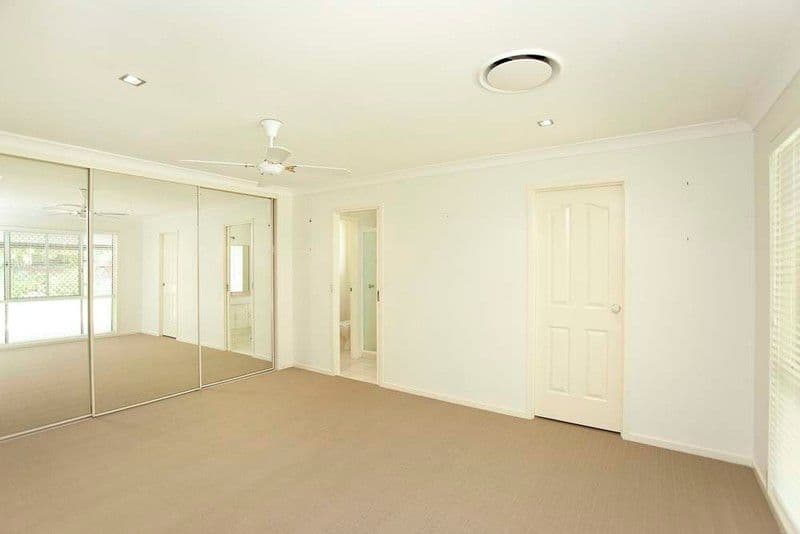 2 Royal Court, Ivanhoe, Ivanhoe - Thumbnail 6