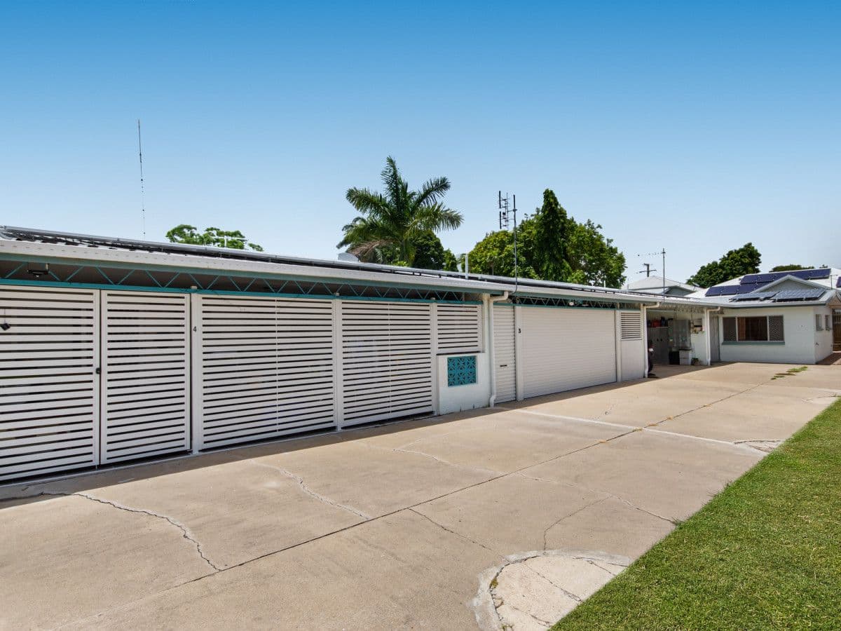 7 Richmond Street, Hermit Park QLD 4812, Hermit Park - Thumbnail 3