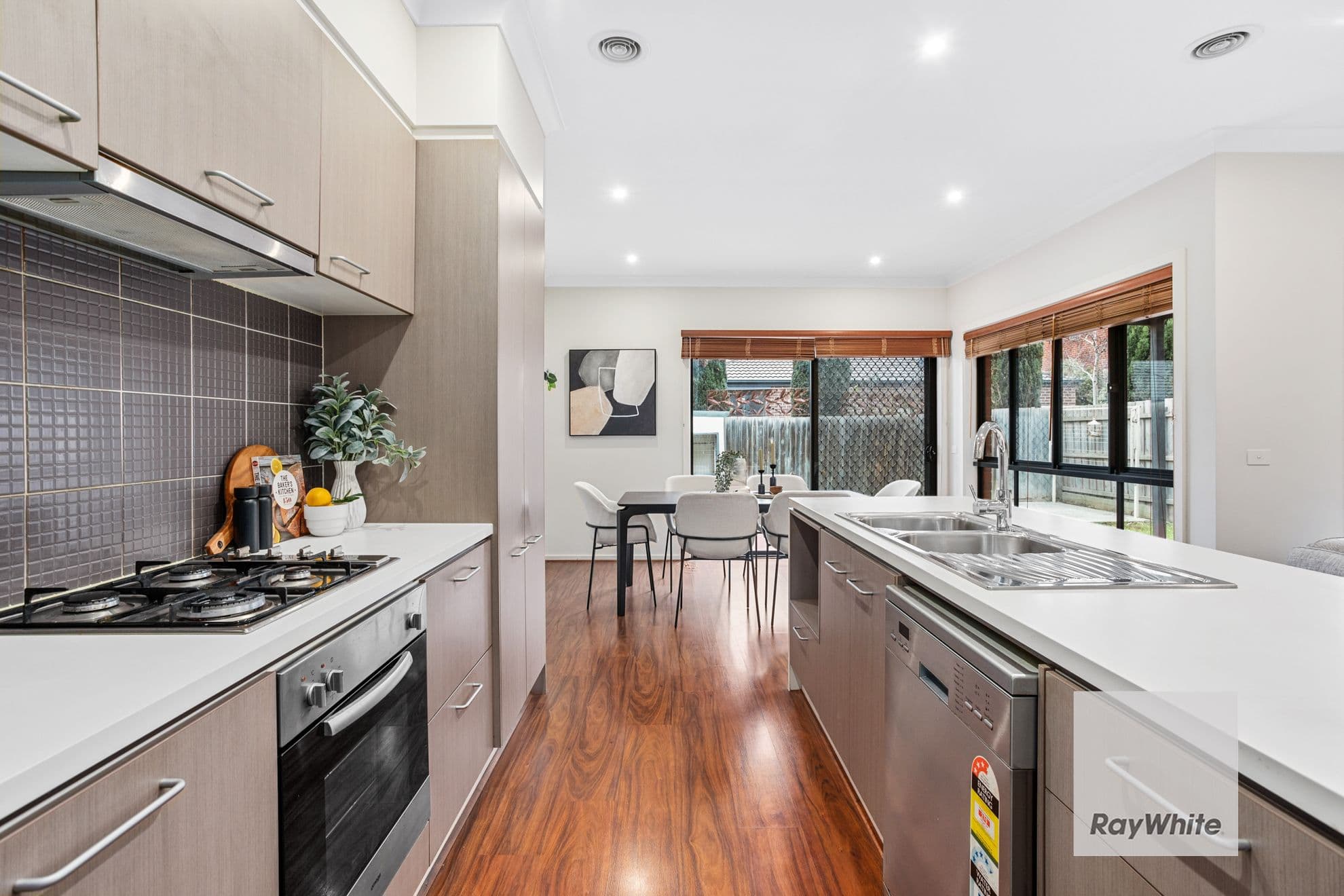 17 Eloura Circuit, Taylors Hill VIC 3037, Taylors Hill - Thumbnail 6