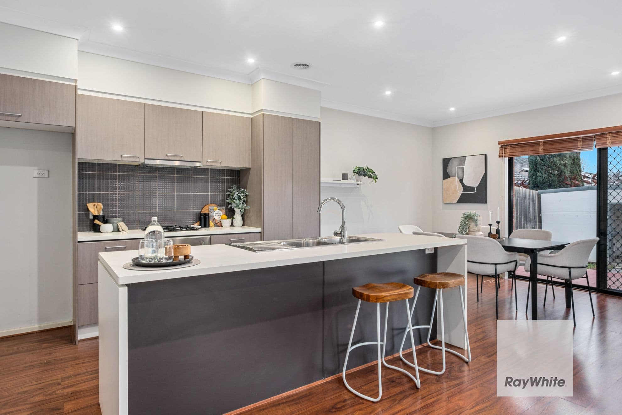 17 Eloura Circuit, Taylors Hill VIC 3037, Taylors Hill - Thumbnail 7