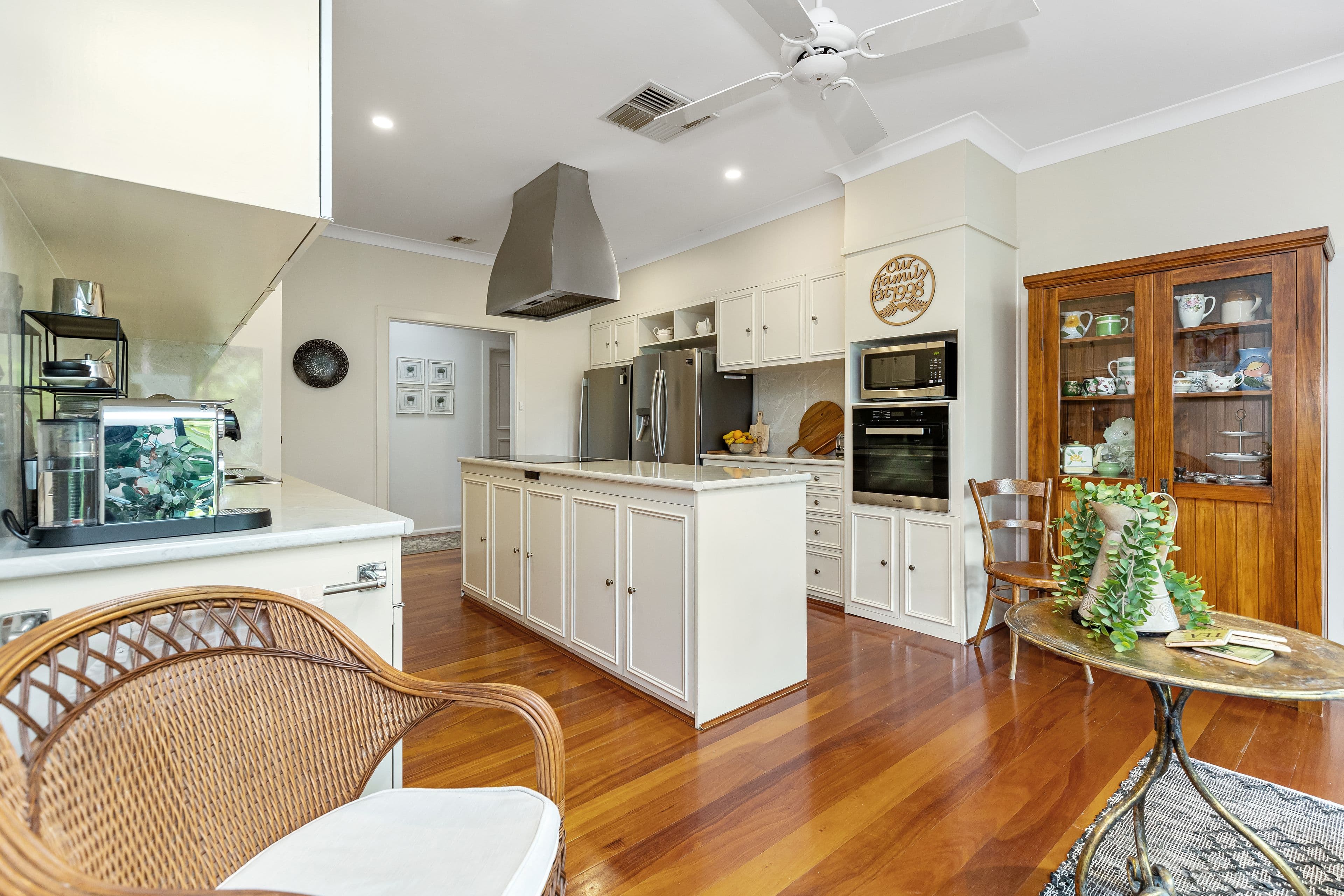 25 Cummins Drive, San Isidore NSW 2650, San Isidore - Thumbnail 4