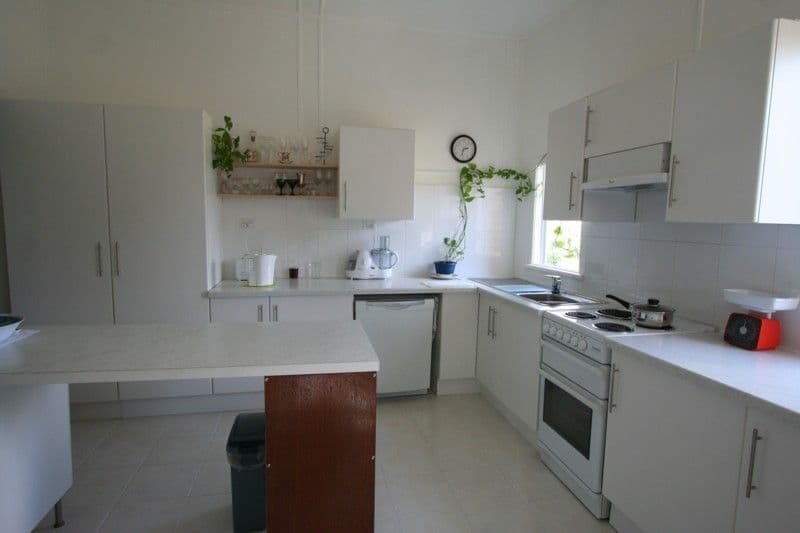 39 Douglas Street, TENTERFIELD NSW 2372, Tenterfield - Thumbnail 5