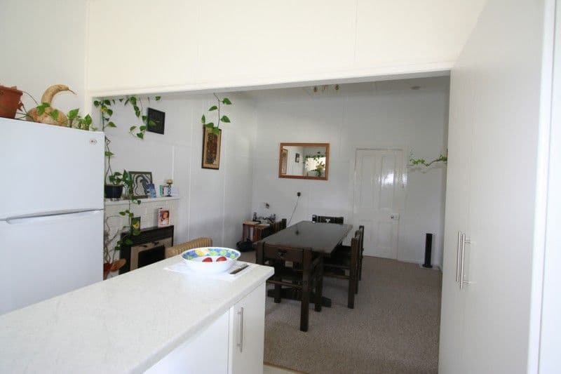 39 Douglas Street, TENTERFIELD NSW 2372, Tenterfield - Thumbnail 6
